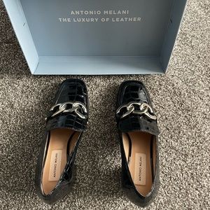 Antonio Melani black & gold alligator pattern dress shoes